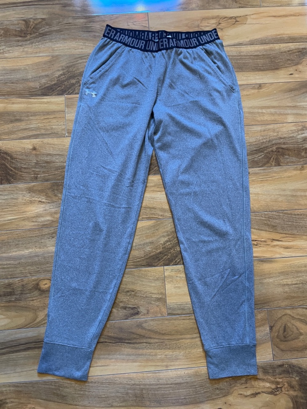 Women’s under Armour, small tall heat gear, lightweight joggers